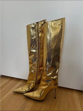 Alexandre Vauthier Gold Statement Boots – Never Worn – Size 38 - NEVER WORN
